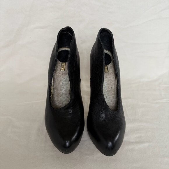 Matiko Betty Black Leather Elevated Side Slip On Peep Toe Bootie Pump Size 7 - Picture 2 of 12
